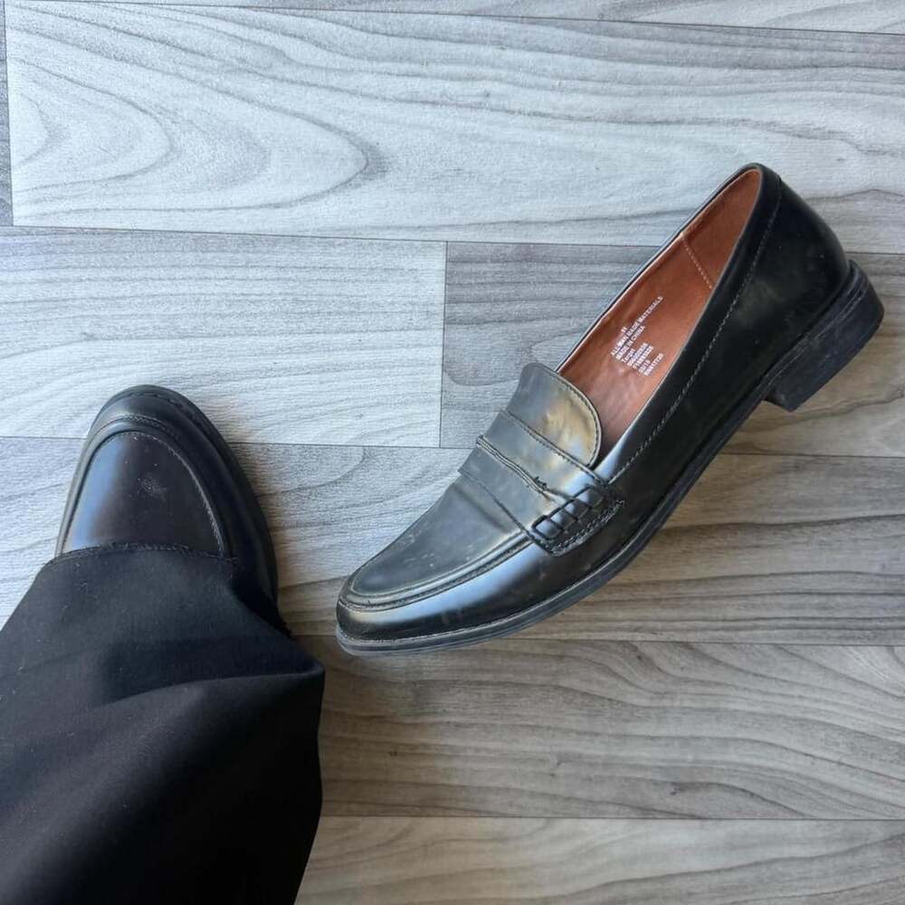 Universal Thread Black Penny Loafers Size 11
